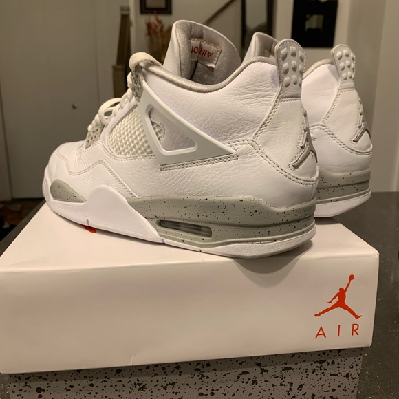 Air Jordan 4 Oreo - Picture 2 of 6